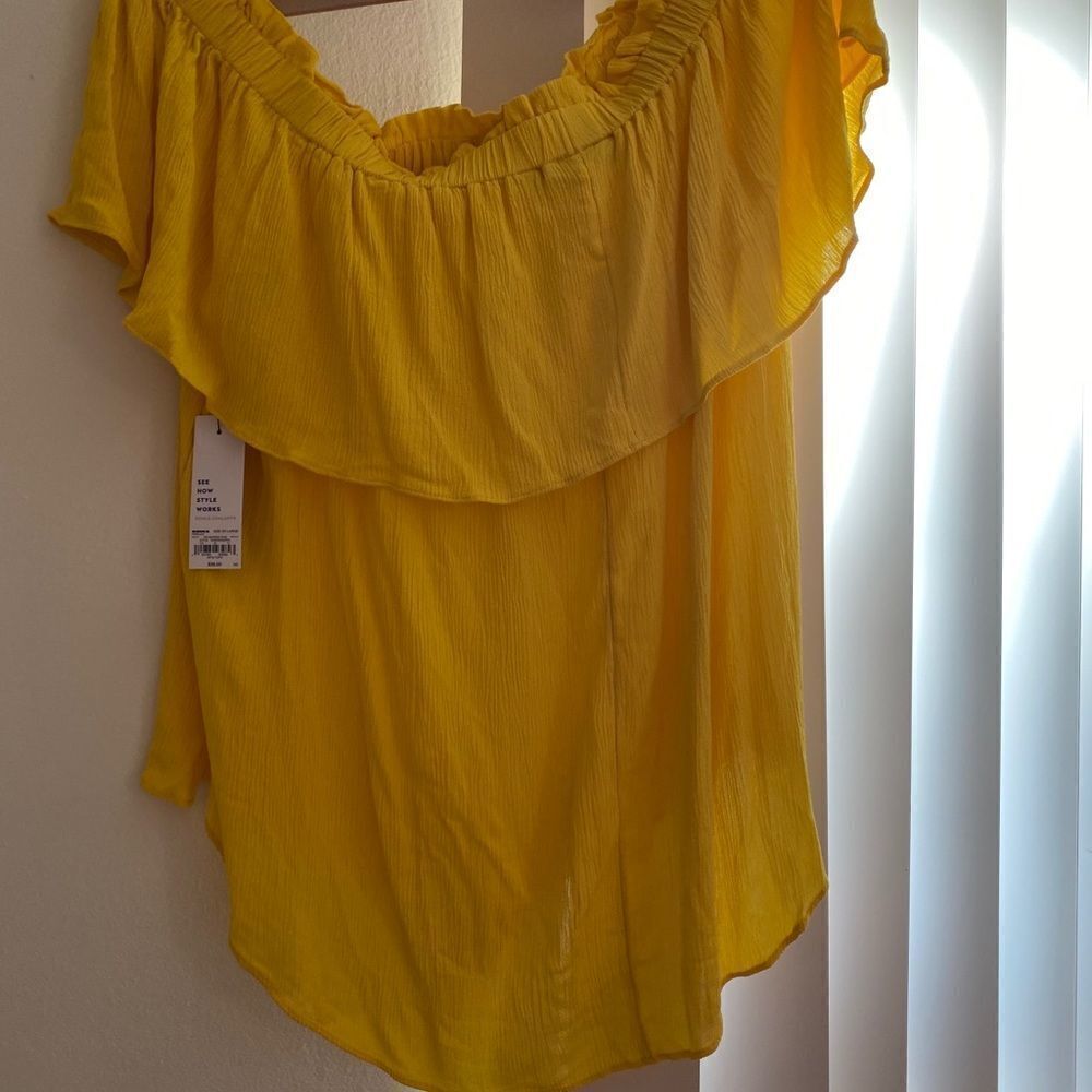 Off the shoulder top  - Picture 2 of 2